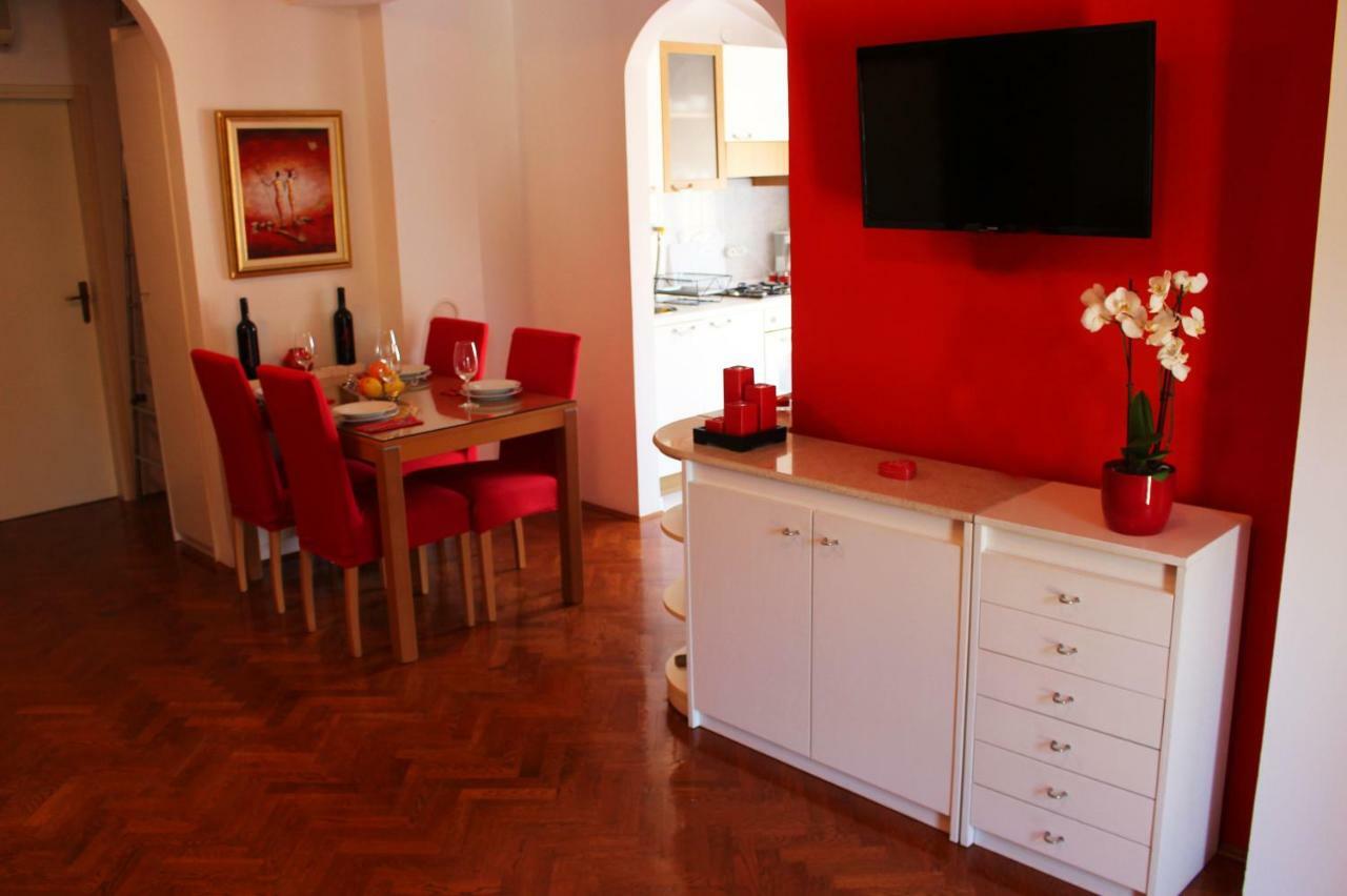 Sunny Corner In City Center With Free Parking Apartamento PUY Exterior foto