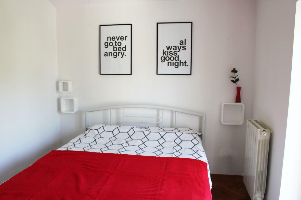 Sunny Corner In City Center With Free Parking Apartamento PUY Exterior foto